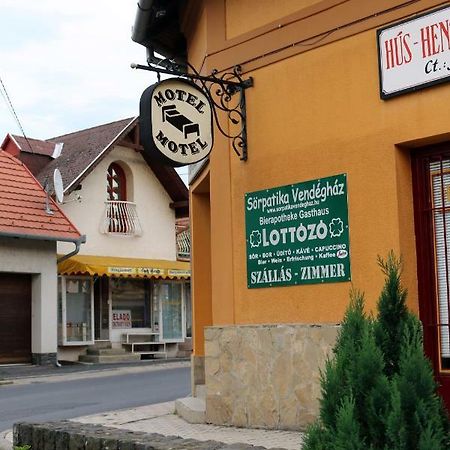 Soerpatika Vendeghaz Hotel Badacsonytomaj Luaran gambar