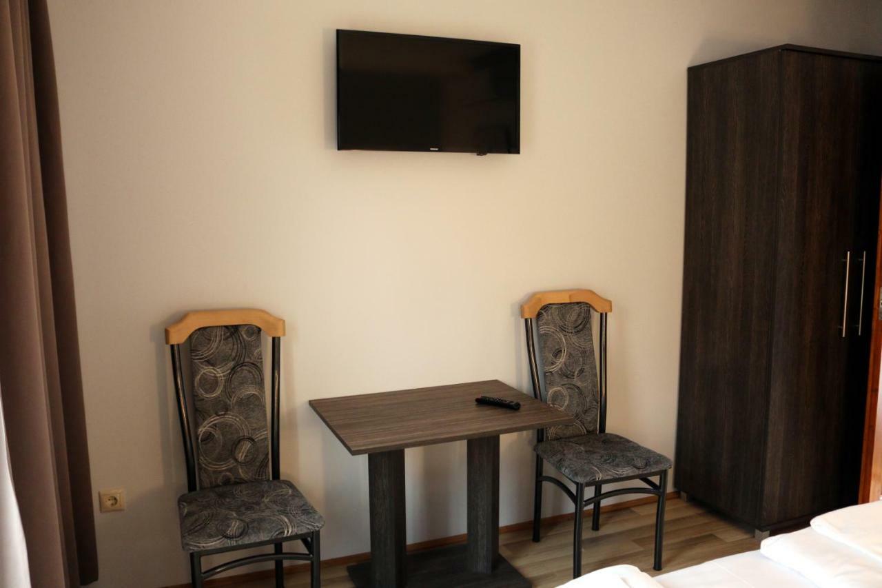 Soerpatika Vendeghaz Hotel Badacsonytomaj Luaran gambar