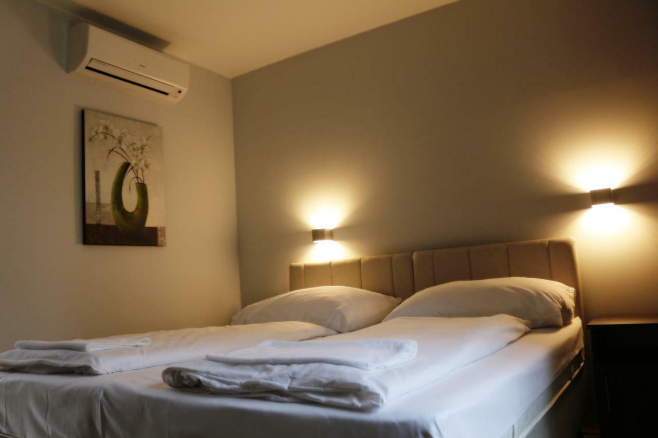 Soerpatika Vendeghaz Hotel Badacsonytomaj Luaran gambar