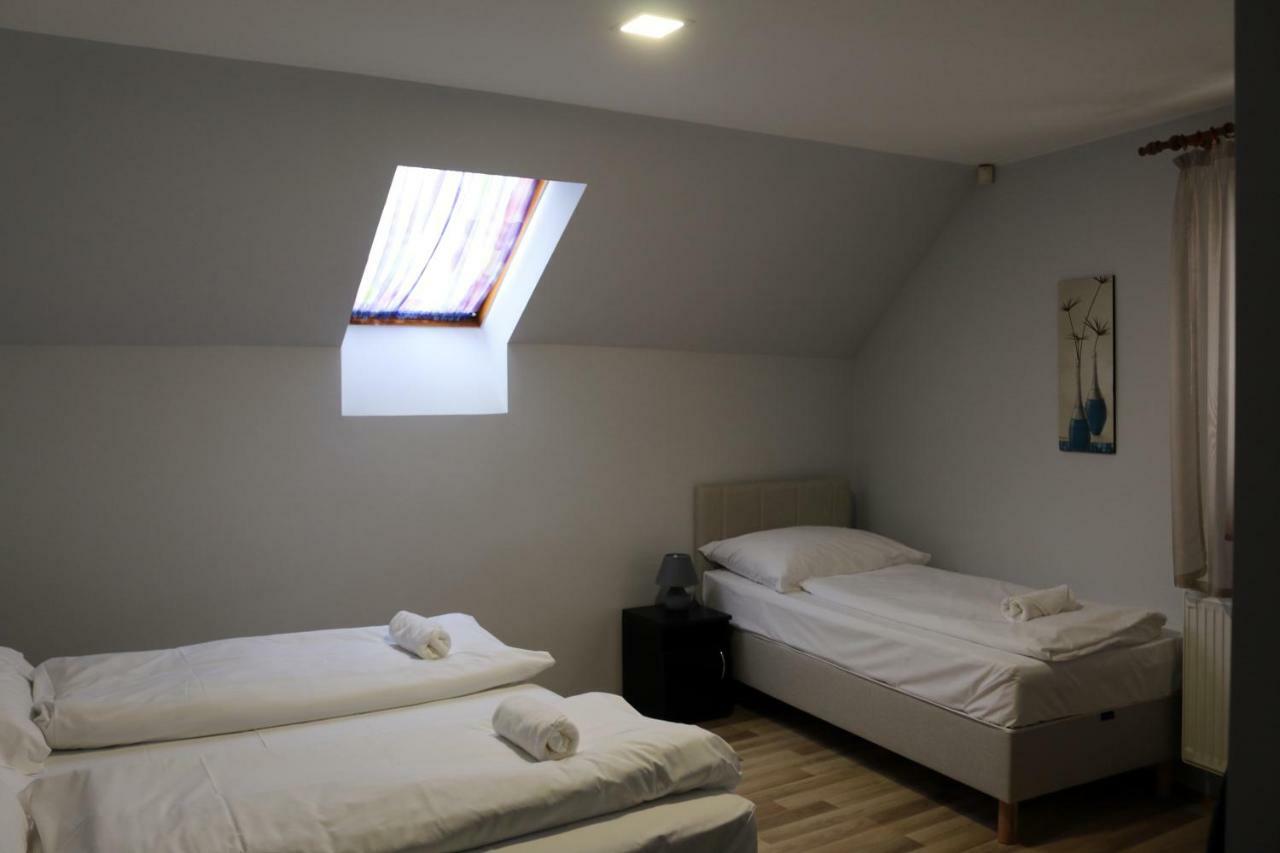 Soerpatika Vendeghaz Hotel Badacsonytomaj Luaran gambar