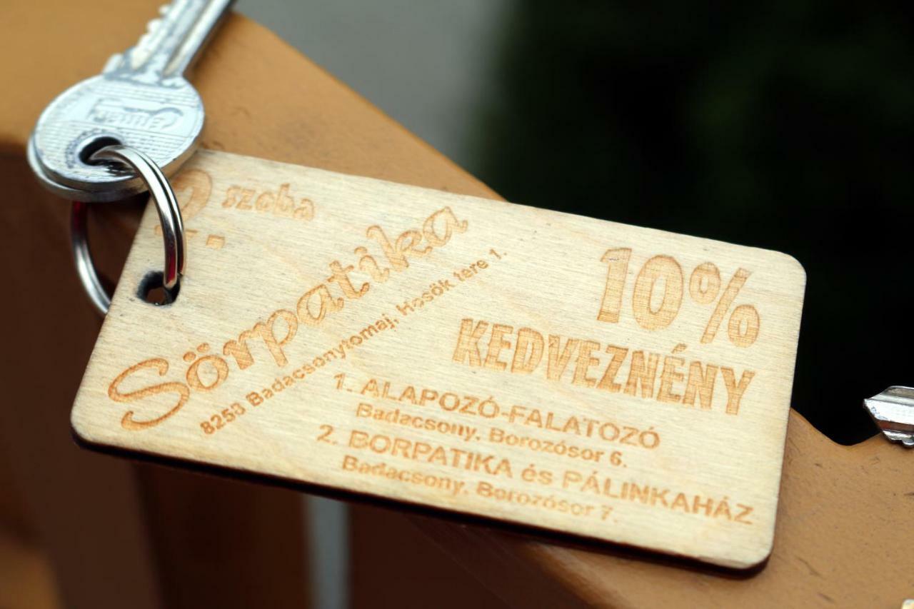 Soerpatika Vendeghaz Hotel Badacsonytomaj Luaran gambar